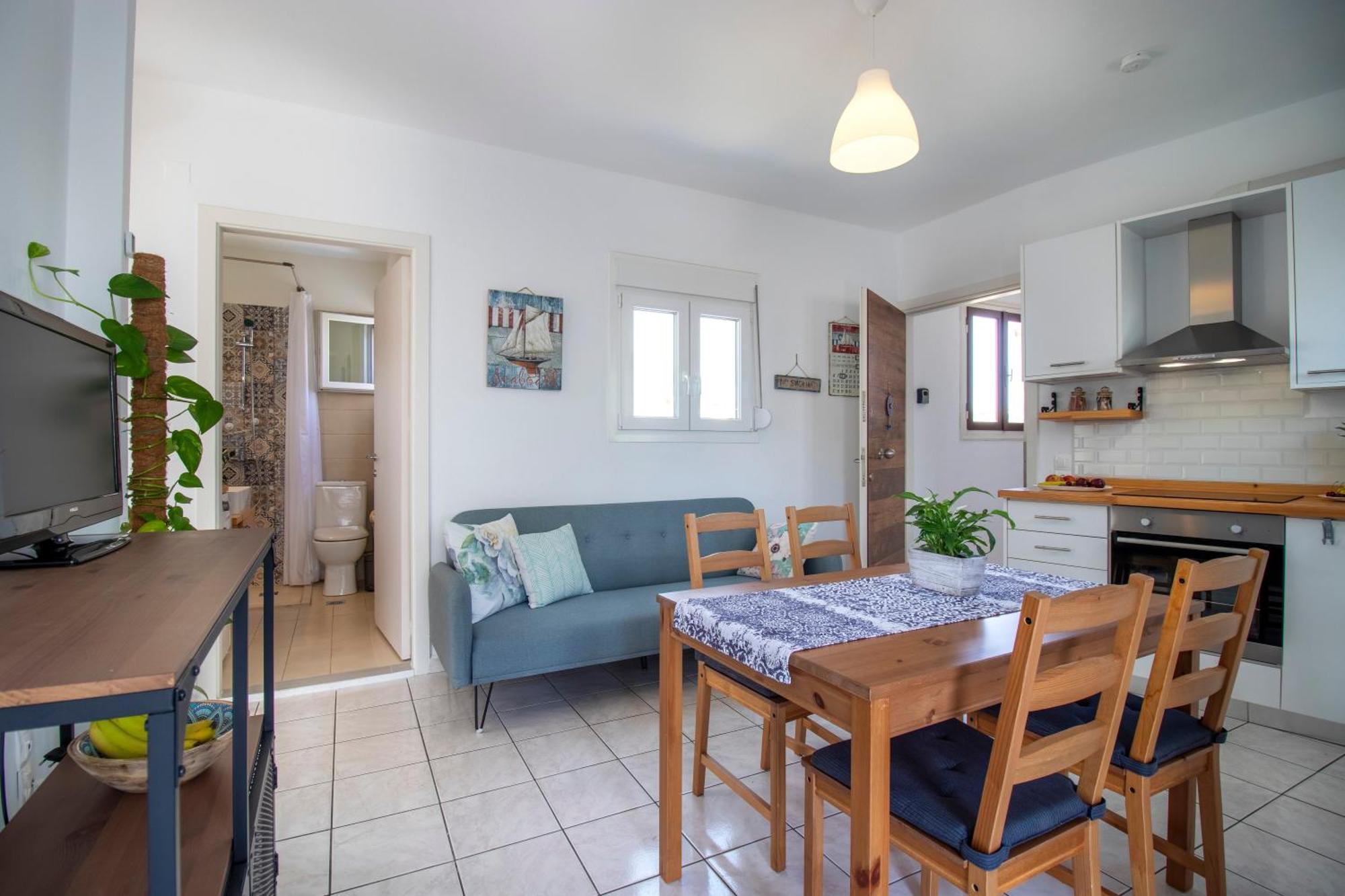 Babilia Central Appartment Suites Limenas Hersonisou ヘルソニソス エクステリア 写真