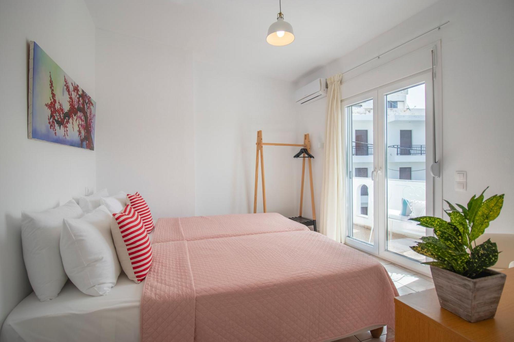 Babilia Central Appartment Suites Limenas Hersonisou ヘルソニソス エクステリア 写真